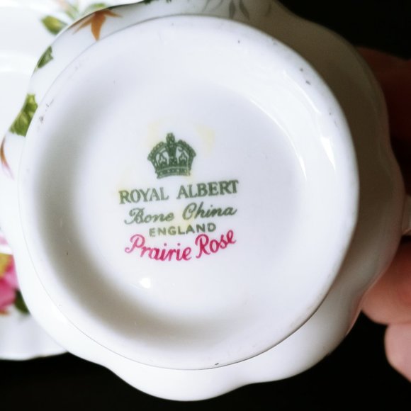 Royal Albert Bone China England Footed Tea Cup & Saucer Prairie Rose - Picture 7 of 10